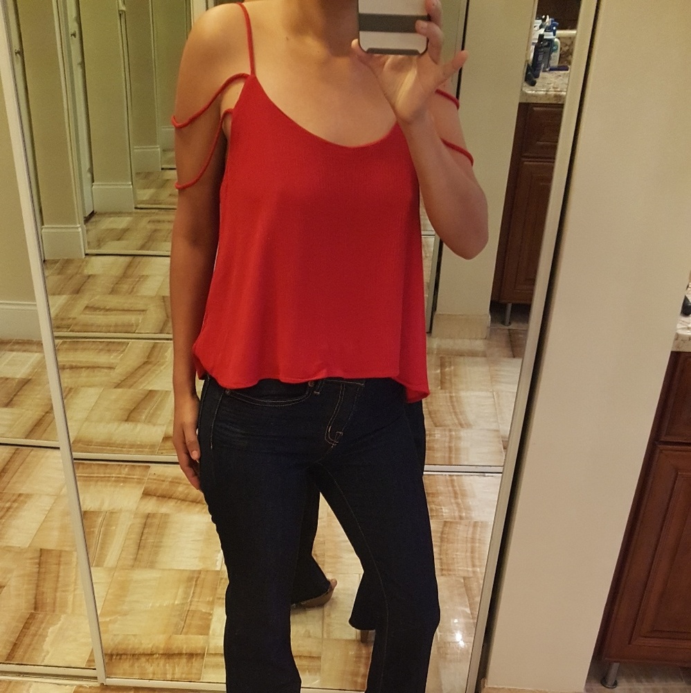 4Si3NNA Red flowy cami top croped Sz M For Sienna